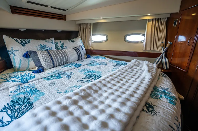 Slide: The Image of Carver Yachts 56 Voyager SE 2007 - 7750264