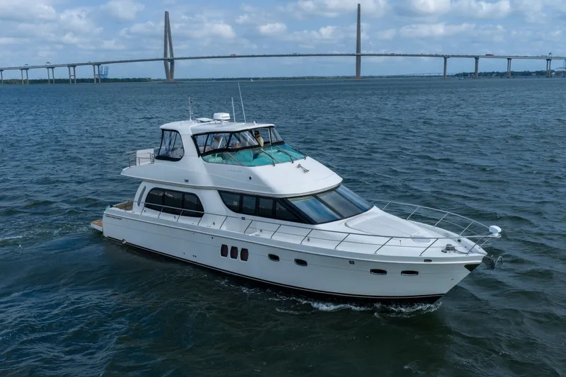 The Image of Carver Yachts 56 Voyager SE 2007 - 7750132