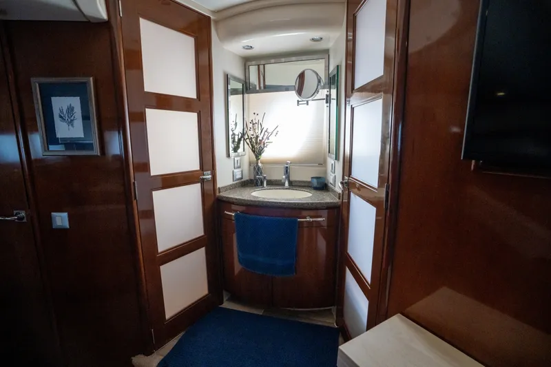 Slide: The Image of Carver Yachts 56 Voyager SE 2007 - 7750273
