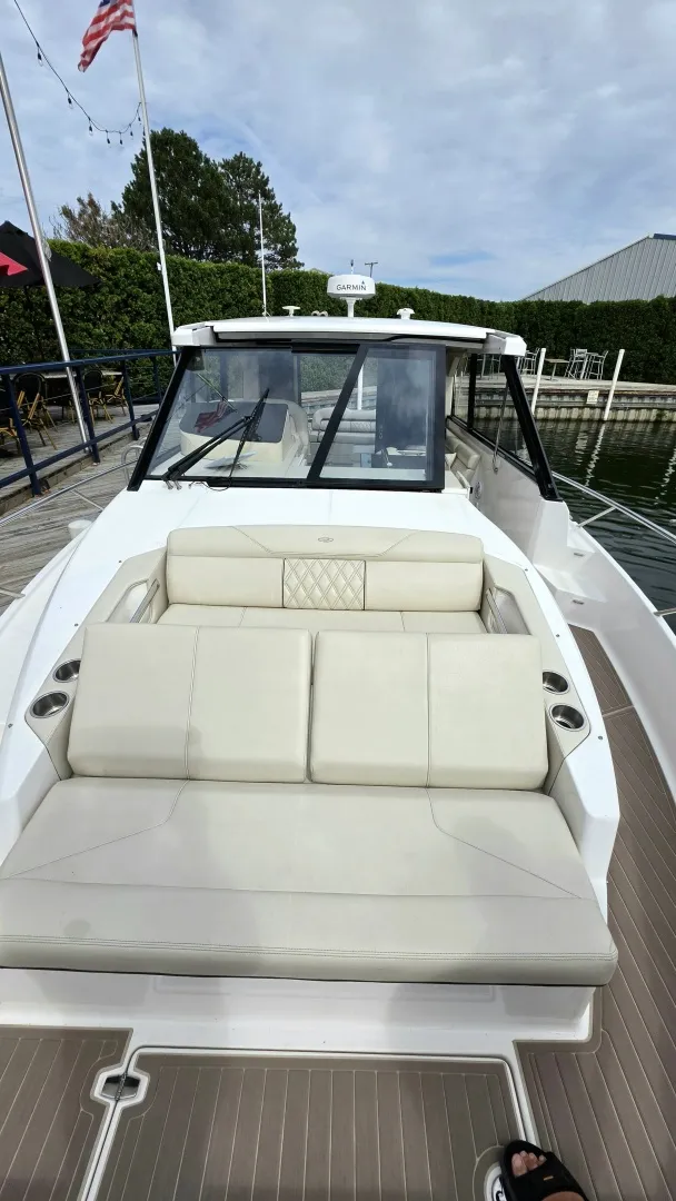 Slide: The Image of Regal 36 XO 2023 - 7750181