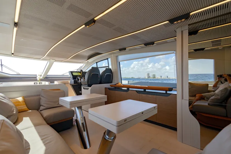 Slide: The Image of Azimut 70 2024 - 7750695