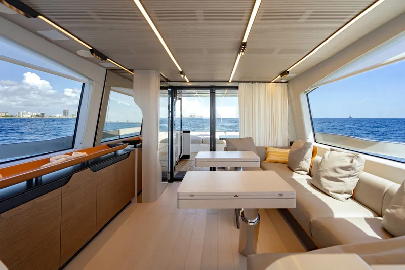 Slide: The Image of Azimut 70 2024 - 7750696