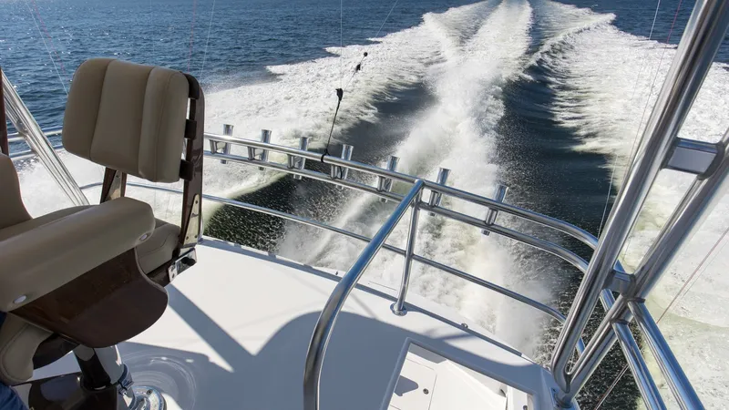 Slide: The Image of 2008 54 Hatteras Convertible American Made Bridge (10) - 7852477