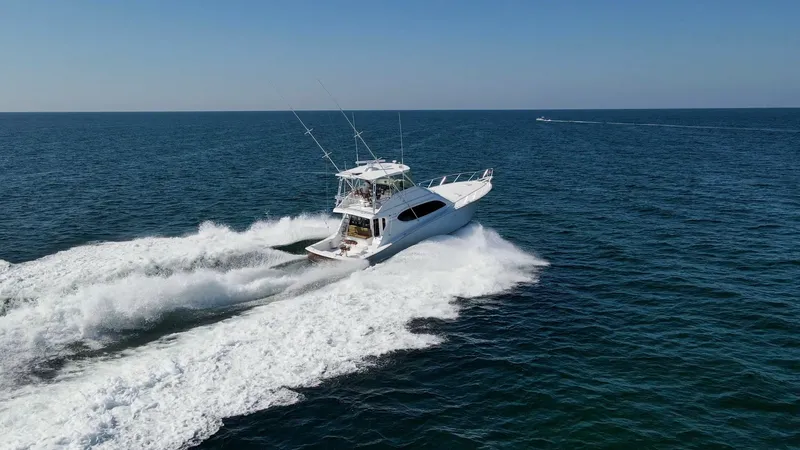 Slide: The Image of 2008 54 Hatteras Convertible American Made Exteriors (7) - 7852504