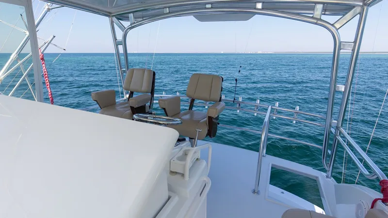 Slide: The Image of 2008 54 Hatteras Convertible American Made Bridge (7) - 7852474