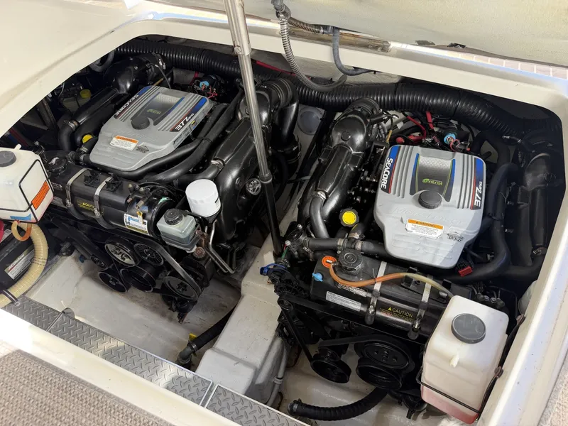 Slide: The Image of Formula 31 Performance Cruiser 2015 - 7763681