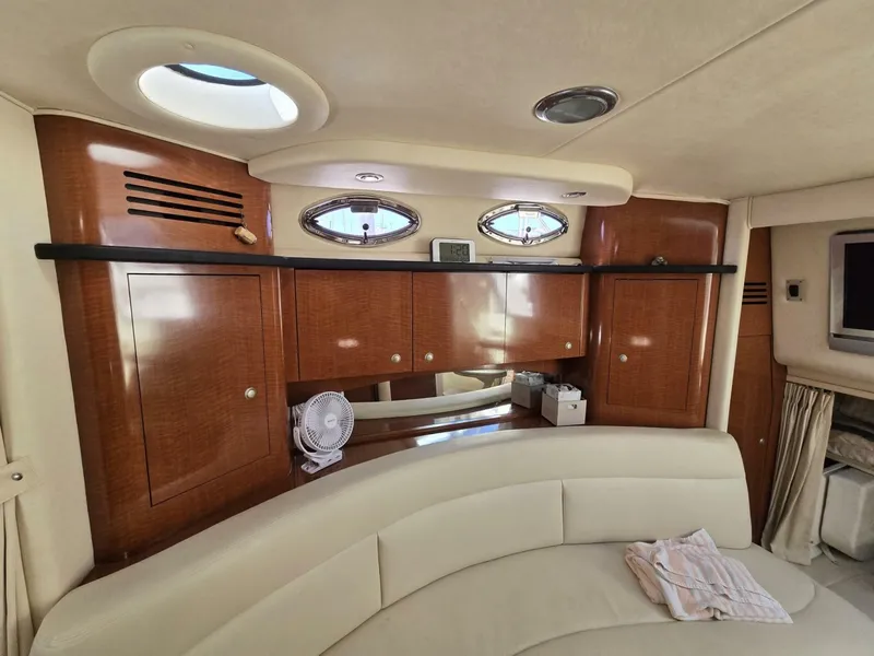 Slide: The Image of Sea Ray 320 Sundancer 2005 - 7764209