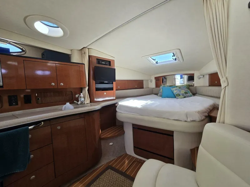 Slide: The Image of Sea Ray 320 Sundancer 2005 - 7764194