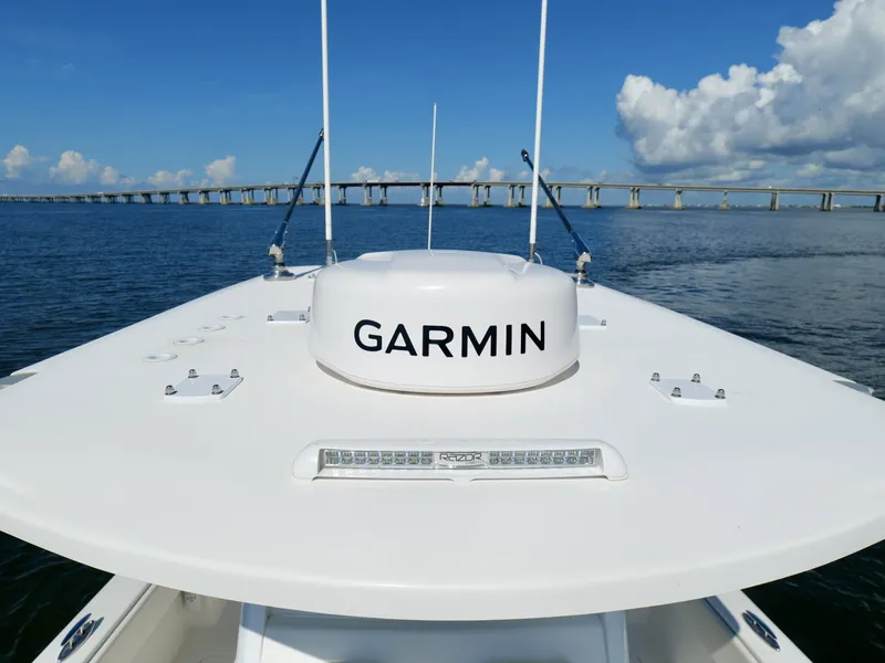 Slide: The Image of Invincible 33 Catamaran 2022 - 7817630