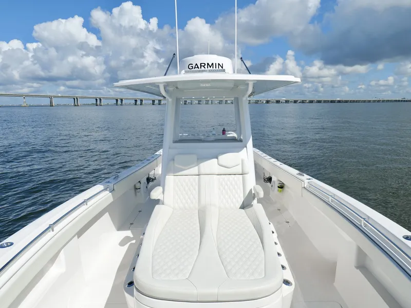 Slide: The Image of Invincible 33 Catamaran 2022 - 7817627