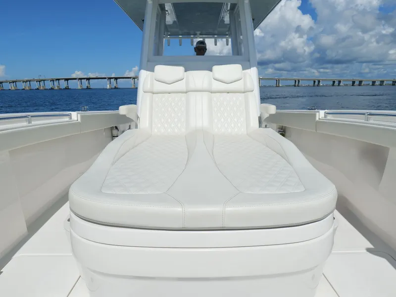 Slide: The Image of Invincible 33 Catamaran 2022 - 7817629