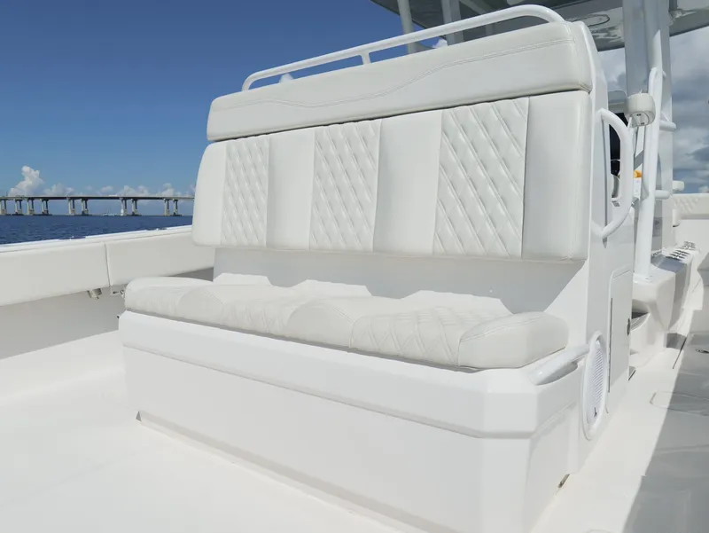 Slide: The Image of Invincible 33 Catamaran 2022 - 7817642