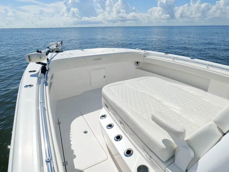 Slide: The Image of Invincible 33 Catamaran 2022 - 7817624