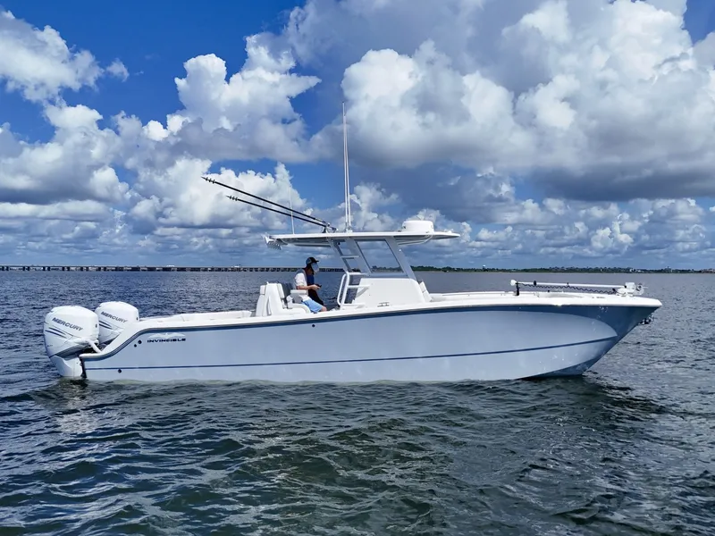 Slide: The Image of Invincible 33 Catamaran 2022 - 7817616