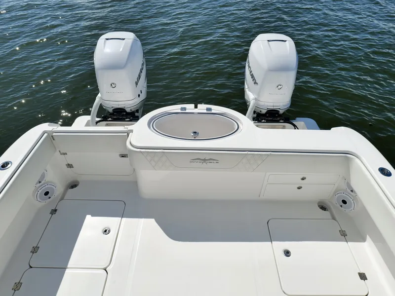 Slide: The Image of Invincible 33 Catamaran 2022 - 7817641