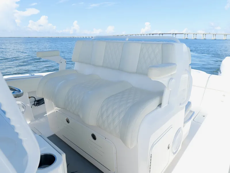 Slide: The Image of Invincible 33 Catamaran 2022 - 7817653