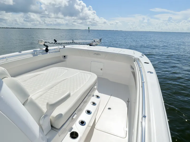 Slide: The Image of Invincible 33 Catamaran 2022 - 7817623