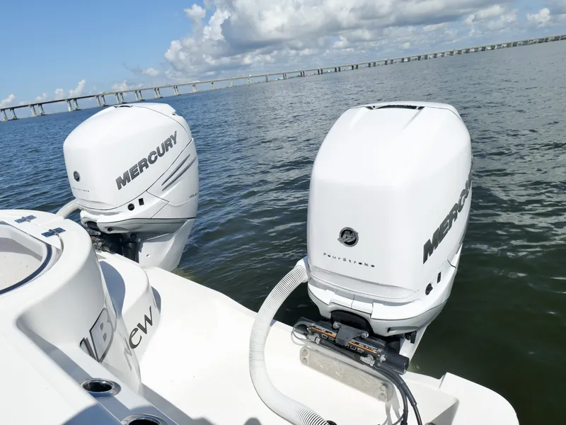 Slide: The Image of Invincible 33 Catamaran 2022 - 7817660