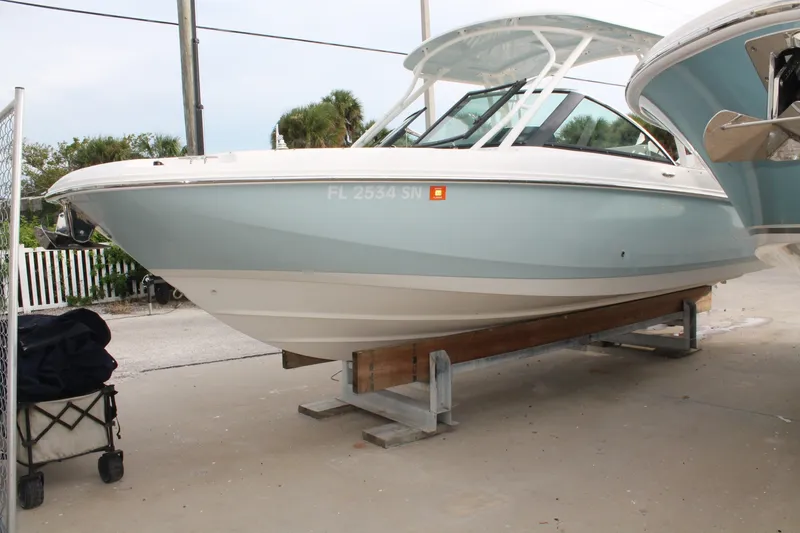 Slide: The Image of Boston Whaler 23 2020 - 7764576