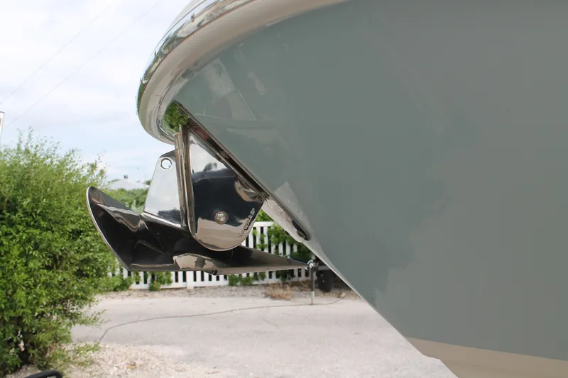Slide: The Image of Boston Whaler 23 2020 - 7764558