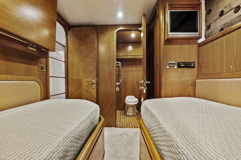 Slide: The Image of Port Guest Cabin Looking Forward - 8051967