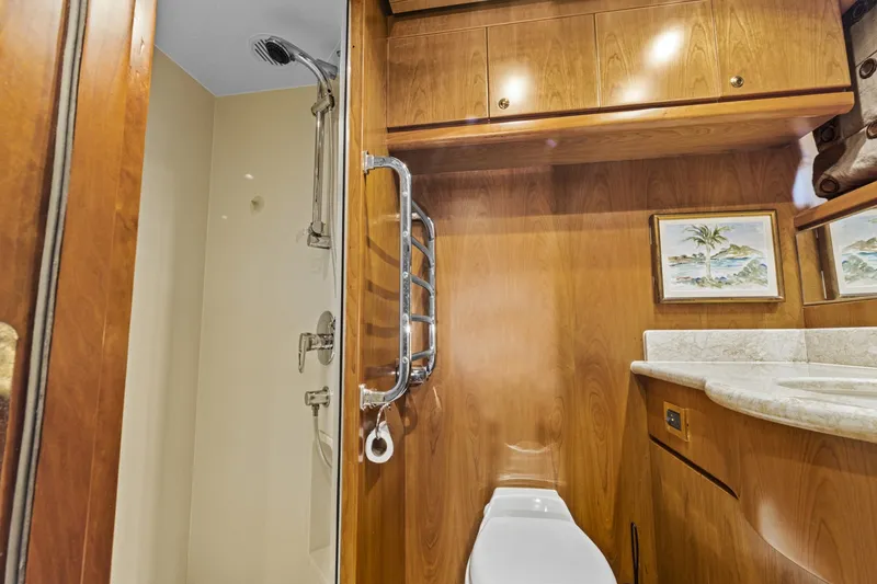 Slide: The Image of Port Guest Head And Shower - 8051971