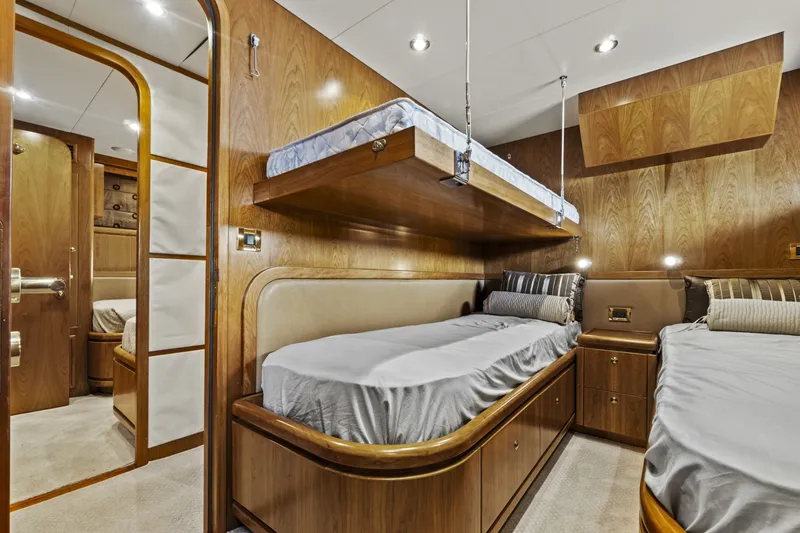 Slide: The Image of Starboard Guest Cabin Looking Forward - 8051974