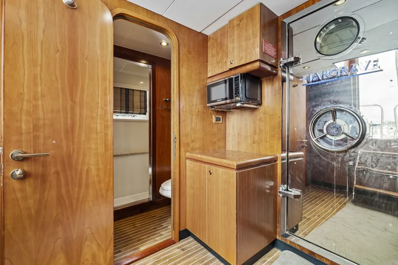 Slide: The Image of Crew Accommodations - 8052012