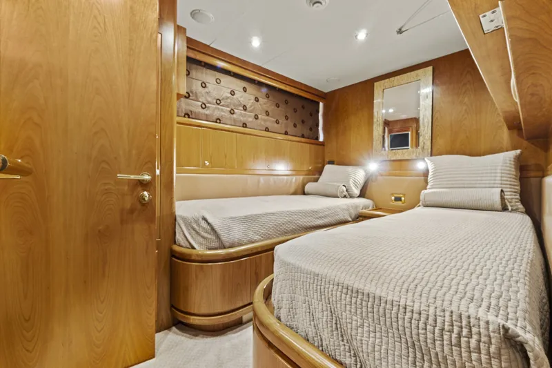 Slide: The Image of Port Guest Cabin Looking Aft - 8051964
