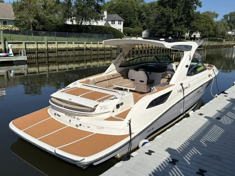 The Image of Sea Ray SLX 350 2017 - 7764878