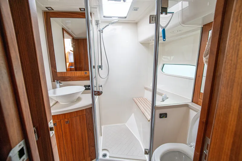 Slide: The Image of Riviera 6000 Sport Yacht 2015 - 7764933