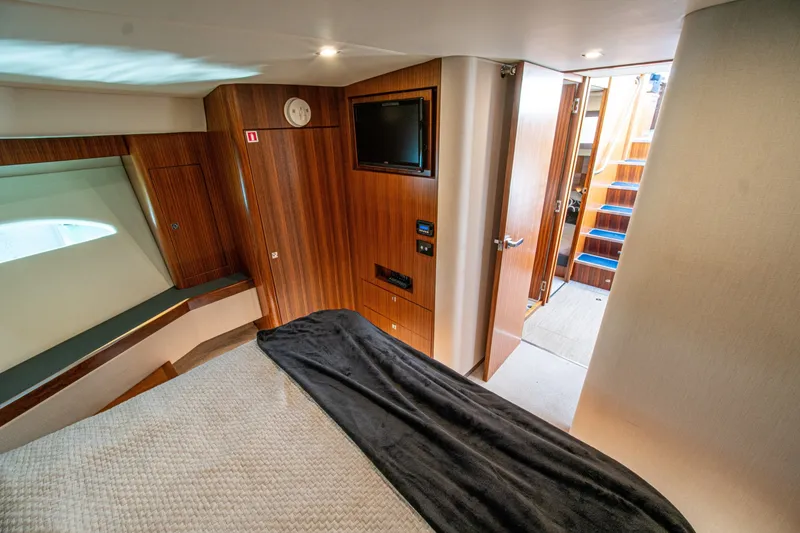 Slide: The Image of Riviera 6000 Sport Yacht 2015 - 7764948
