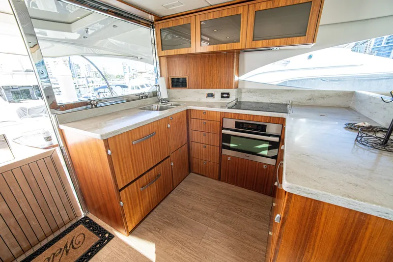 Slide: The Image of Riviera 6000 Sport Yacht 2015 - 7764917