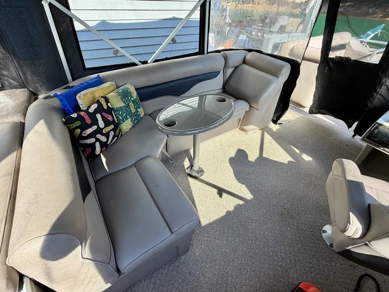 Slide: The Image of Custom 20 x 33 Floating Cabin - Approx 613sqft 1994 - 7766368
