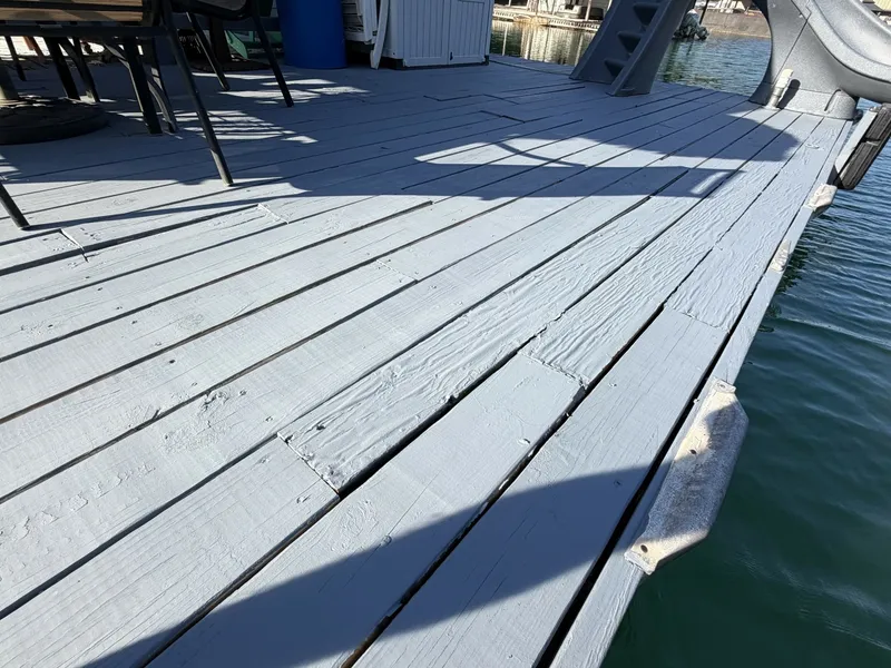 Slide: The Image of Custom 20 x 33 Floating Cabin - Approx 613sqft 1994 - 7766390