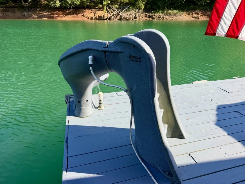 Slide: The Image of Custom 20 x 33 Floating Cabin - Approx 613sqft 1994 - 7766352