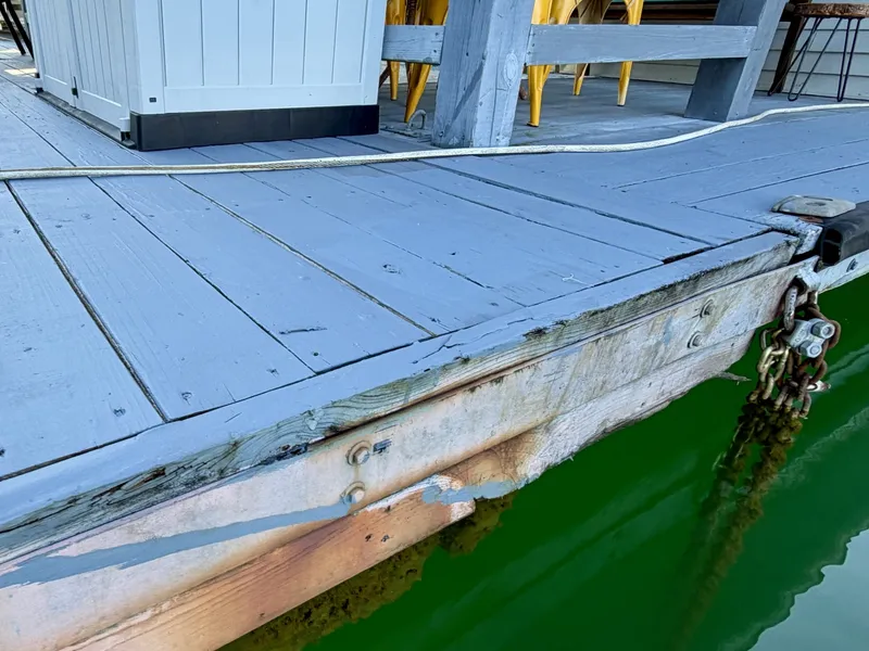 Slide: The Image of Custom 20 x 33 Floating Cabin - Approx 613sqft 1994 - 7766395