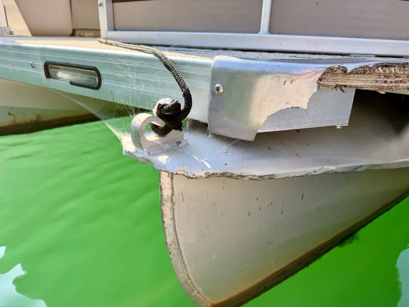 Slide: The Image of Custom 20 x 33 Floating Cabin - Approx 613sqft 1994 - 7766381