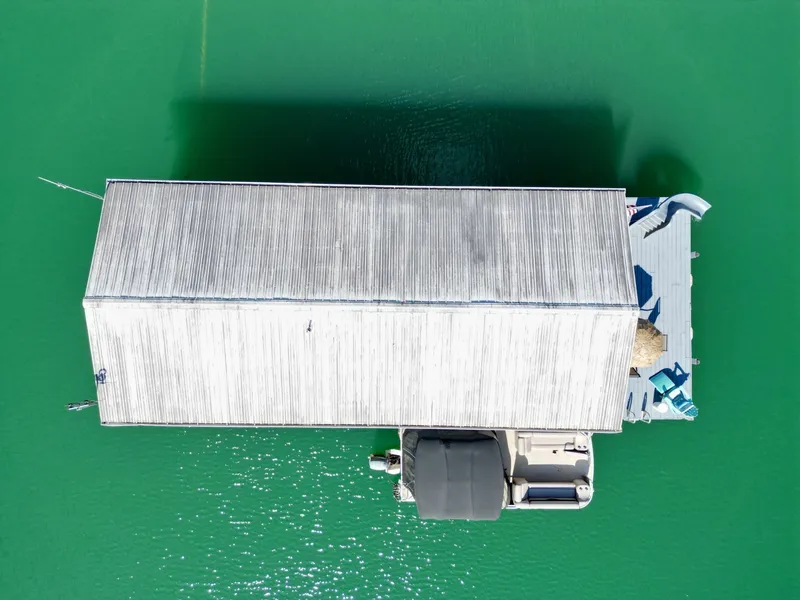 Slide: The Image of Custom 20 x 33 Floating Cabin - Approx 613sqft 1994 - 7766415