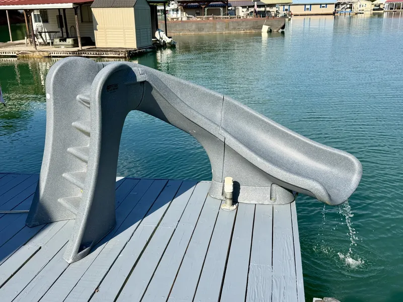 Slide: The Image of Custom 20 x 33 Floating Cabin - Approx 613sqft 1994 - 7766354