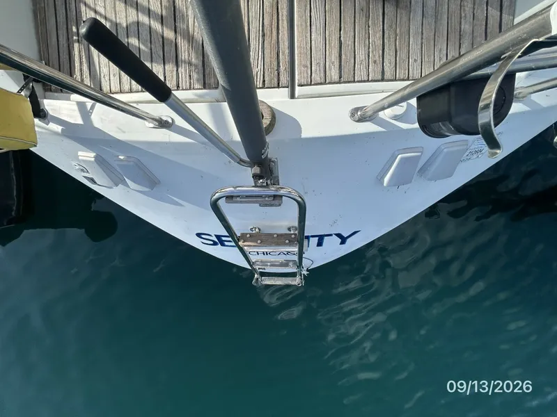 Slide: The Image of 42' Beneteau transom - 7767048