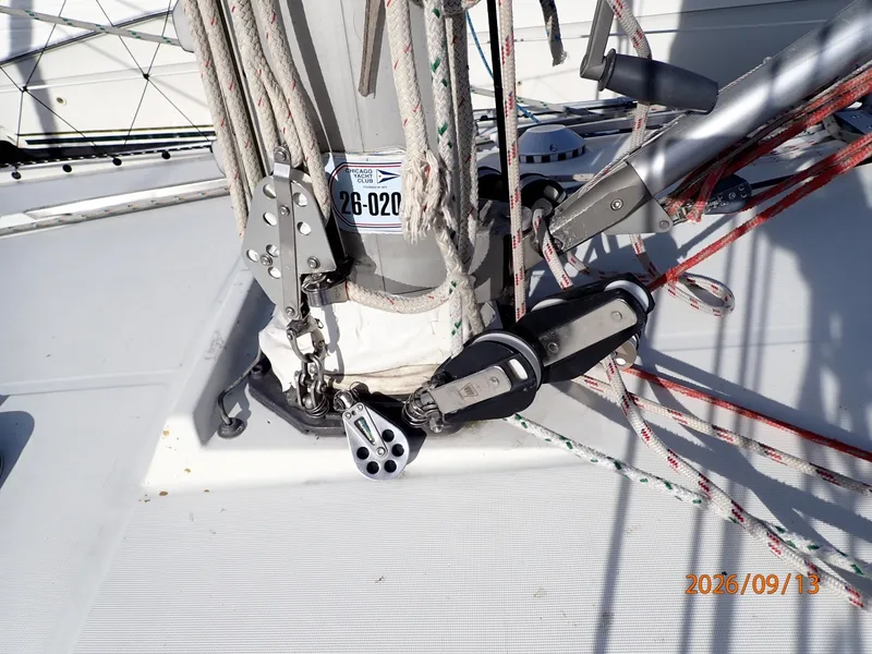 Slide: The Image of 42' Beneteau mast base1 - 7767026