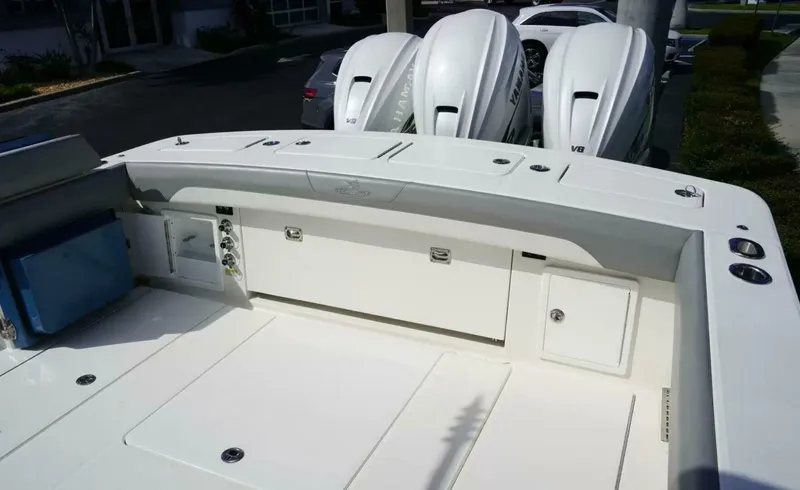 Slide: The Image of Regulator Marine 37 2023 - 7767150