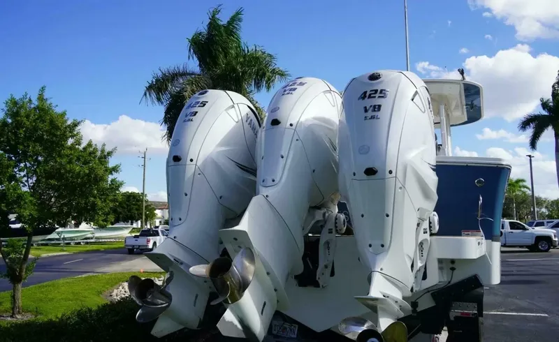 Slide: The Image of Regulator Marine 37 2023 - 7767149