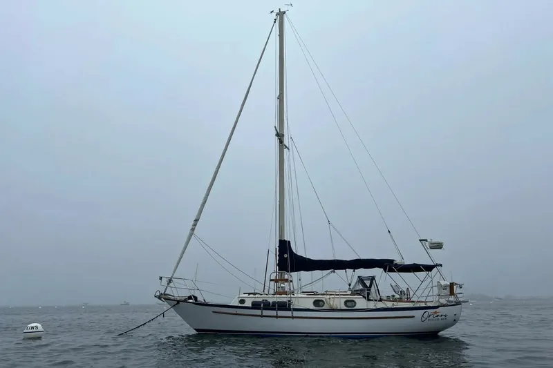 Slide: The Image of Pacific Seacraft 37 1982 - 7768694