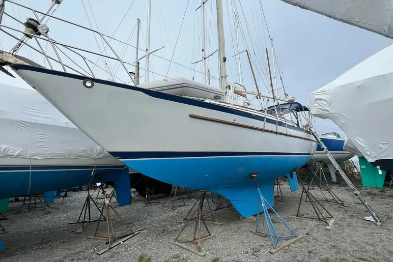 Slide: The Image of Pacific Seacraft 37 1982 - 7768688