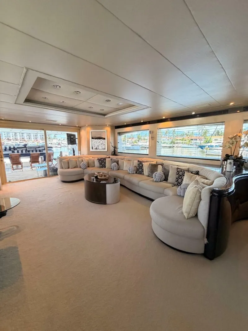 Slide: The Image of Main Saloon 8 - 7769282