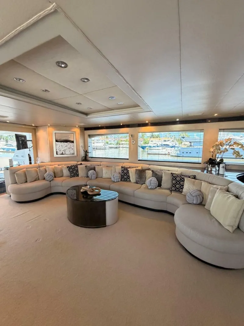 Slide: The Image of Main Saloon 2 - 7769266