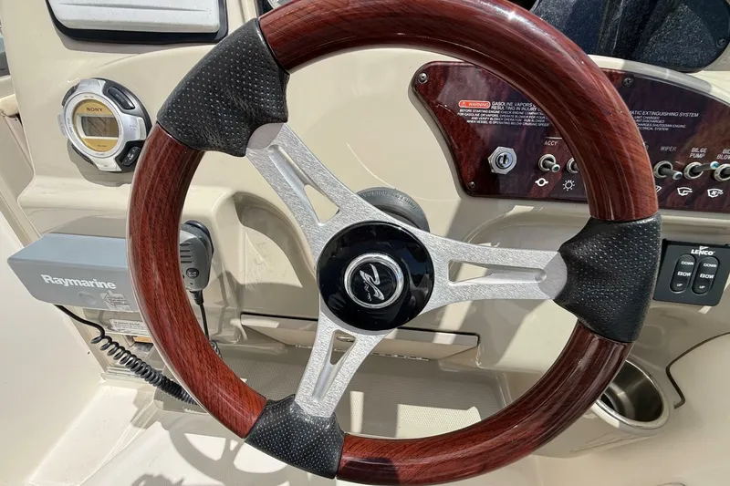 Slide: The Image of Sea Ray 240 Sundancer 2010 - 7769641