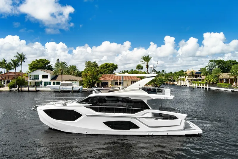 The Image of Absolute 52 Fly 2025 - 7770404